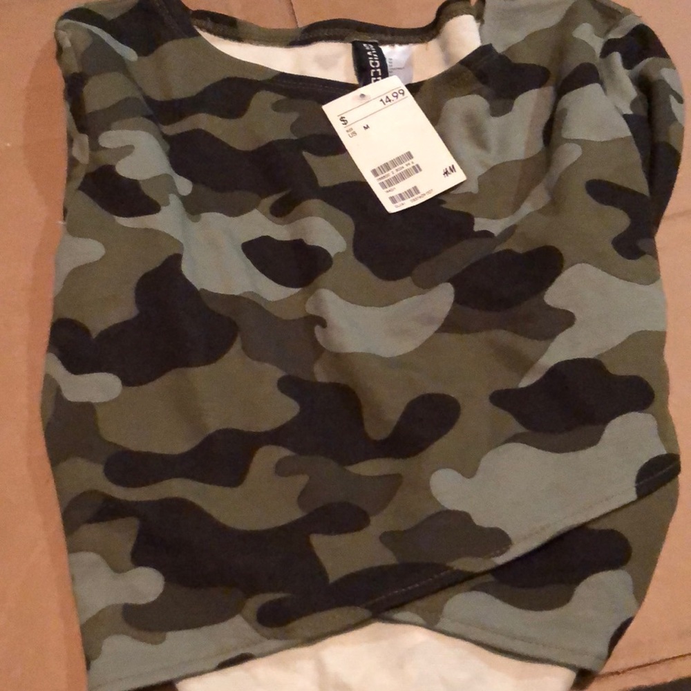 Camouflage crop top